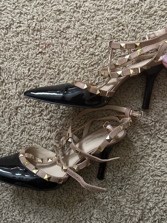 BCBG Shoes - Studded Pointed-Toe Strappy Pump in Black and Nude